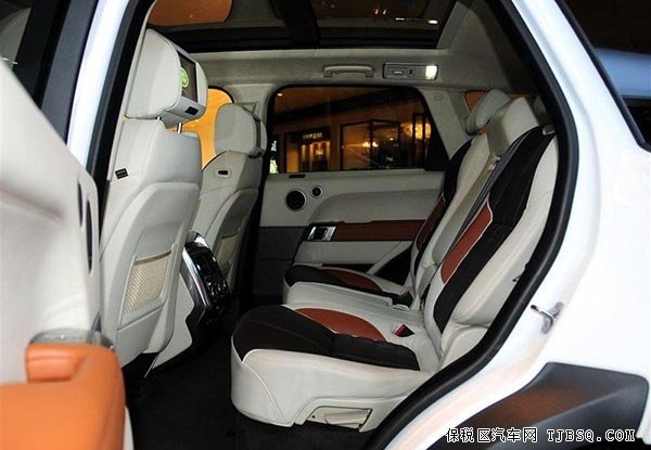 2015款路虎揽胜运动版 天津现车热火清仓中