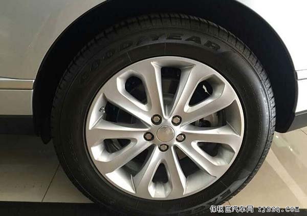 2015款路虎揽胜行政加长版 平行进口让利酬宾