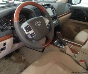 丰田兰德酷路泽4000 中东版巨幅低价让利走俏