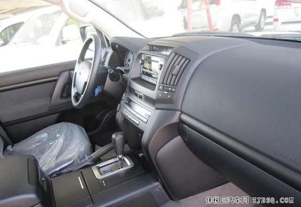 2015款丰田酷路泽4000 中东版激情大促连环降价