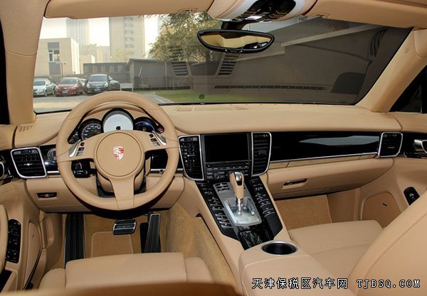 保时捷panamera现车报价 四门独特超跑热惠