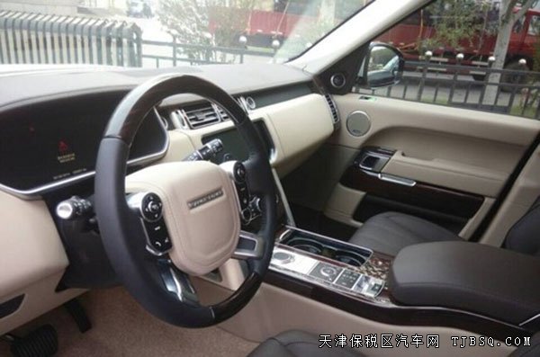 2015款路虎揽胜3.0T行政版 港口现车低价体验