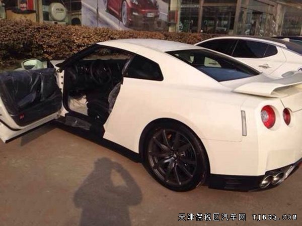 2015款日产尼桑GTR中规版 超级跑车现车裸利促销