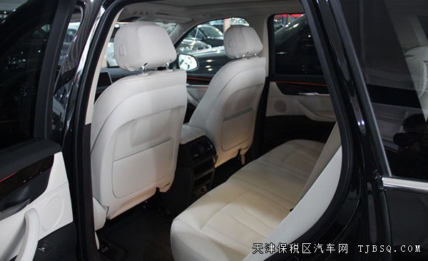 2015款美规版宝马X5标配 天津港现车让利呈现
