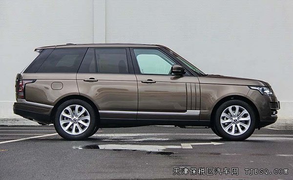 新款路虎揽胜3.0行政版报价 天津港促销热卖