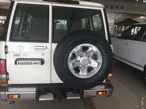 丰田LC76强劲越野 天津港现车报价火爆热卖