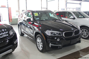 2015款美规版宝马X5标配 天津港现车让利呈现