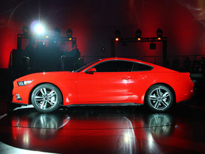 2015款福特野马2.3T美规版 低价感受激情与速度