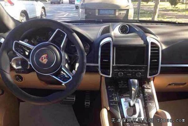 2015款保时捷卡宴 天津港现车报价震撼秒杀