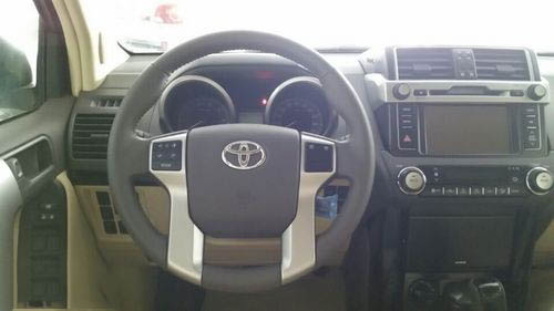 2015款中东版丰田霸道2700 低价热卖不间断