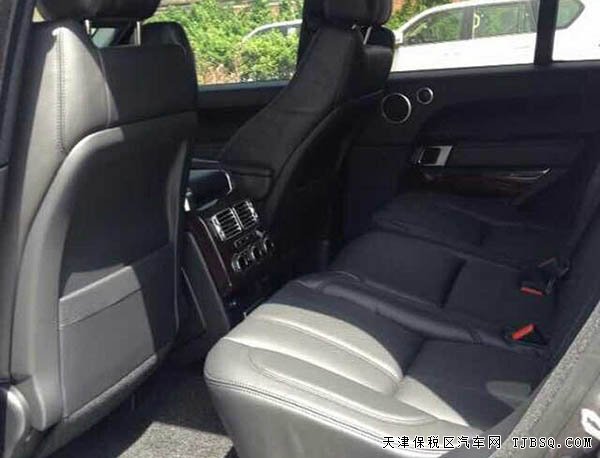 路虎揽胜3.0T行政版报价 五一现车特惠到底