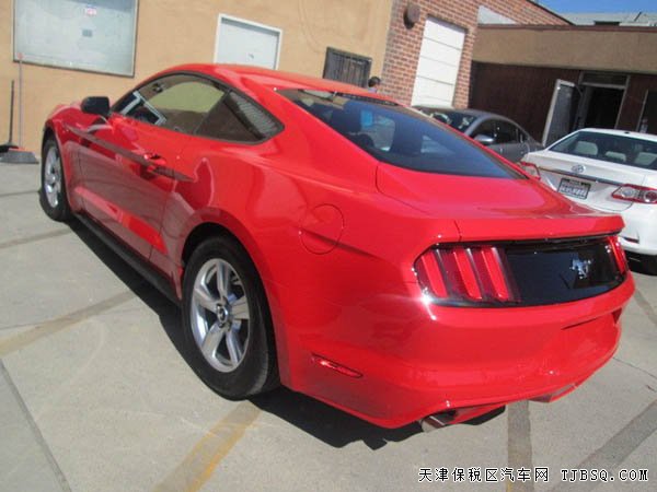 2015款福特野马2.3T美规版跑车 天津港现车报价37万起