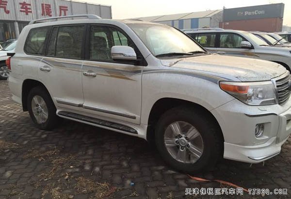 2015款丰田酷路泽5700中东版 顶配现车125万优惠购