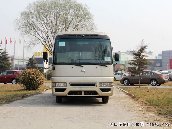 日产尼桑碧莲12座客车 现车强悍豪惠驾临港口