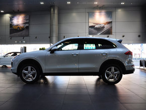 2015款保时捷卡宴 天津自贸区现车尽享低价