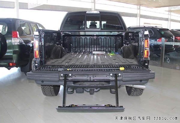 2014款福特猛禽F150 福特强劲皮卡抄底呈现