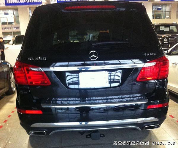 2015款奔驰GL450汽油版3.0T 全景天窗/P01现车102万起