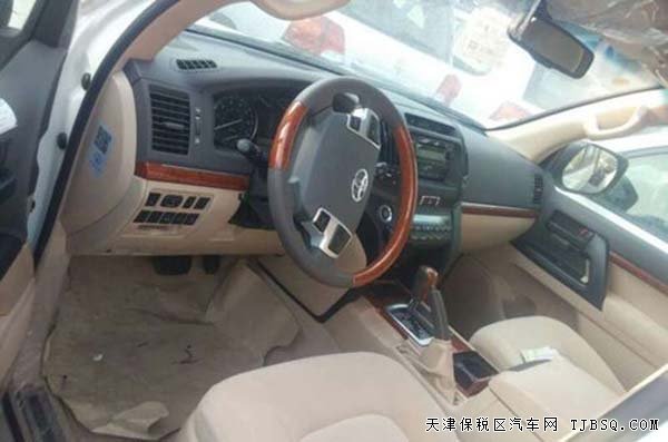 2015款丰田酷路泽4000 中东版越野限时折扣