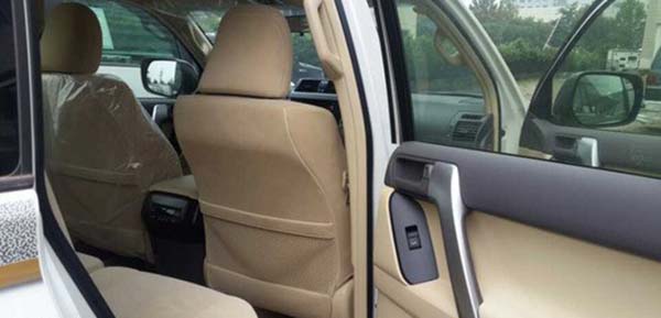 2015款中东版丰田霸道2700 港口现车报价更优