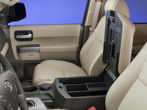 丰田红杉5700独降豪惠 全尺寸七座越野特卖