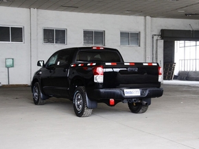 丰田坦途5.7L皮卡 自贸区现车降价热潮酬宾