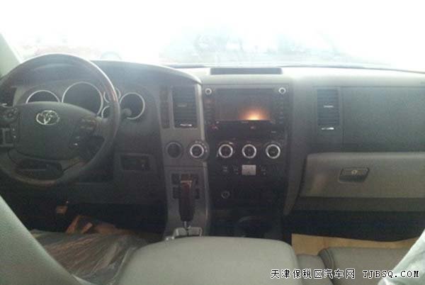 2015款丰田红杉5700全尺寸越野 平行进口现车