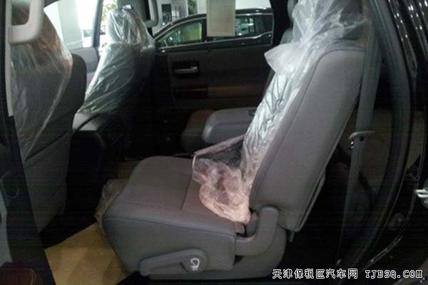 2015款丰田红杉5700全尺寸越野 平行进口现车