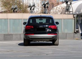 2015��µ�Q7���� ƽ�н��ڳ��ֳ���������