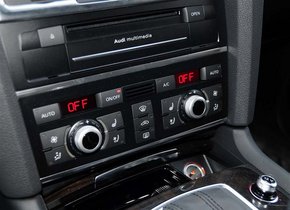 2015��µ�Q7���� ƽ�н��ڳ��ֳ���������