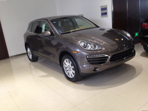 保时捷卡宴现车到店 现车惊喜低价连连特惠