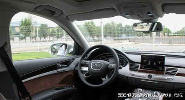 2015款奥迪A8天津港报价 现车钜惠低价热卖