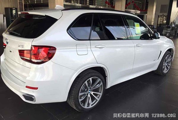 2015款宝马X5M包加规版 柴油白咖现车全配惠享