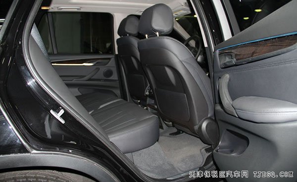 2015款宝马X5港口现车到店 野越王速降无极限