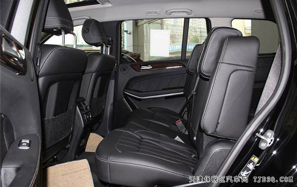 新款奔驰GL350自贸区现车到店 越野魅惑降价季