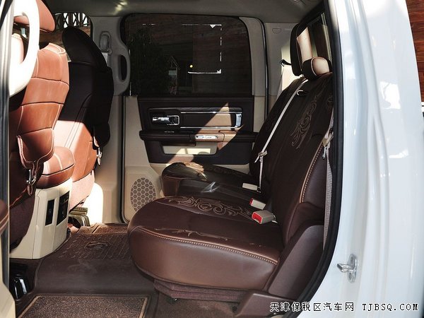 道奇公羊现车载越多功能 皮卡时代特价同驾驭