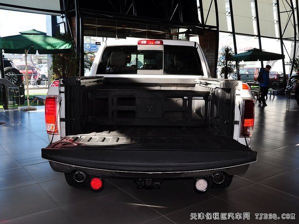 道奇公羊现车载越多功能 皮卡时代特价同驾驭