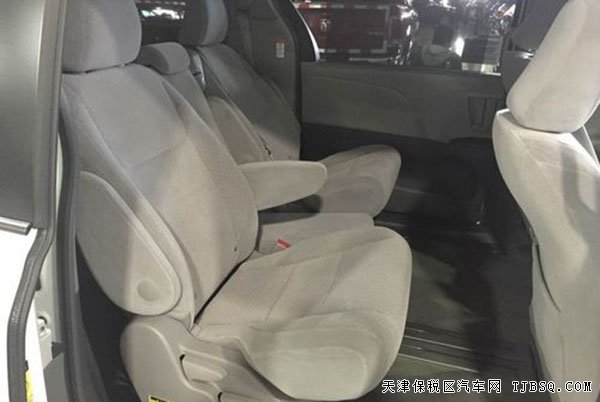 2015款丰田塞纳3.5L商务车现车 商务家庭首选