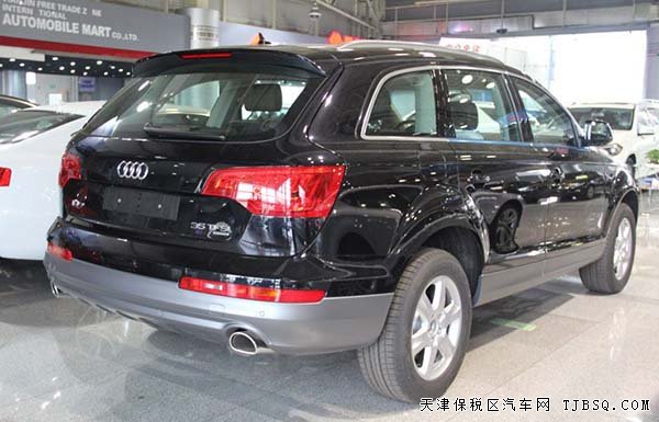 2015款奥迪Q7强势动力澎湃 促销优惠炎夏特价