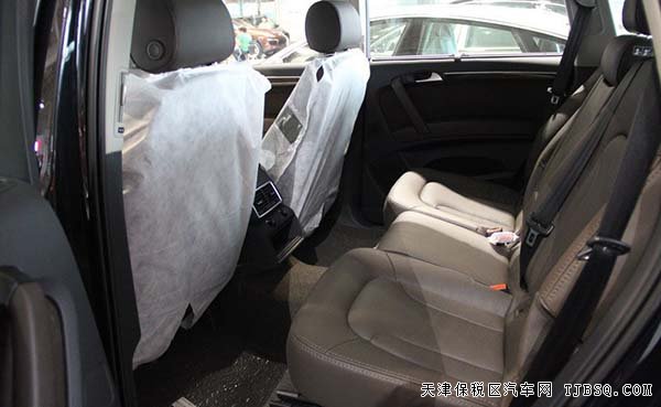 2015款奥迪Q7强势动力澎湃 促销优惠炎夏特价