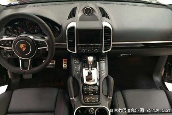 2015款保时捷卡宴中规版 自贸区现车豪气促销