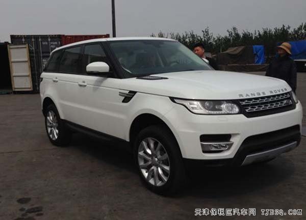 2015款路虎揽胜运动柴油/汽油版 天津港现车78万特卖