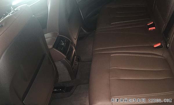 宝马X5豪华全地形越野 天津港现车低价走俏