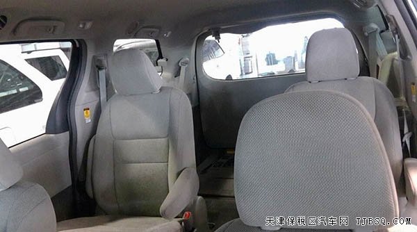进口丰田塞纳3.5L商务车 2015款豪华MPV现车购