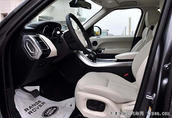 新款路虎揽胜运动版报价 天津港现车惠享低价