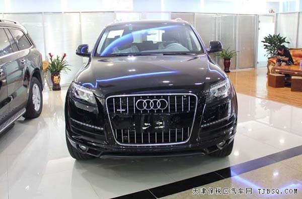 2015款奥迪Q7中东版高配 全景/桃木/20轮/七座现车67万