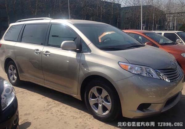 2015款丰田塞纳3.5L两驱版 豪华商务车特惠