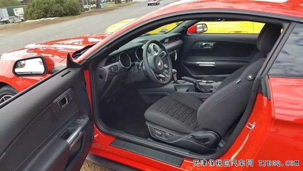 2015款福特野马2.3T加版 备胎/电眼天津港现车33.5万