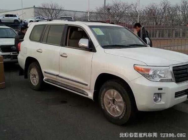 2015款丰田酷路泽4000 中东版4.0 V6现车惠购