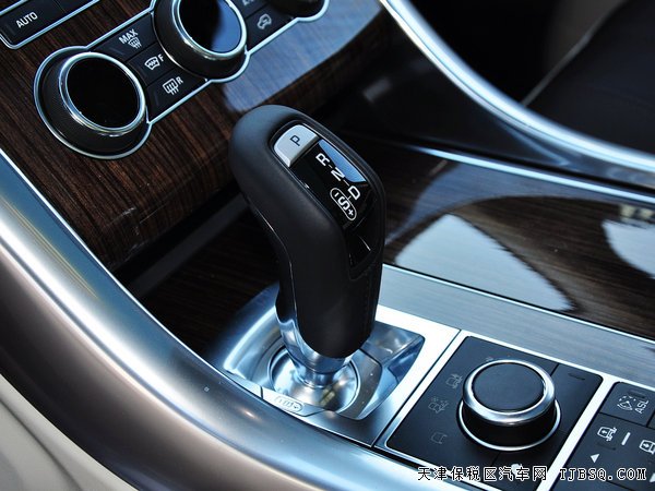 2015款路虎揽胜3.0T运动版 揽运现车奢华体验