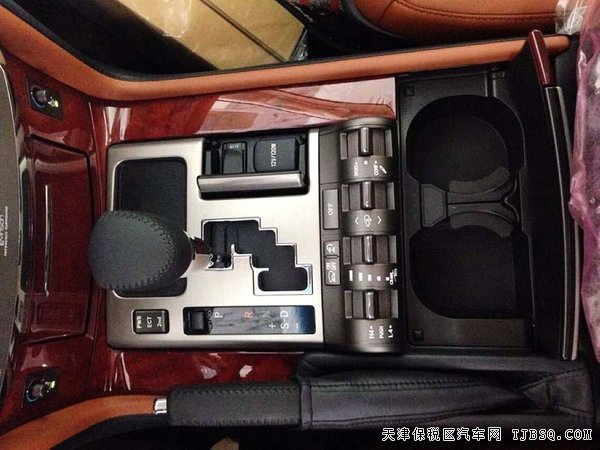 15款雷克萨斯LX570中东版 凌志全尺寸越野乐享